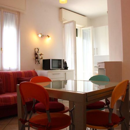 Appartamento Casa Vacanze Spiaggia D'Oro Desenzano del Garda Bagian luar foto