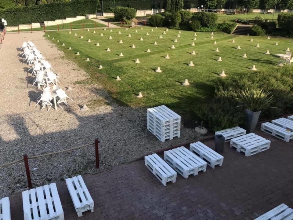 Appartamento Casa Vacanze Spiaggia D'Oro Desenzano del Garda Bagian luar foto