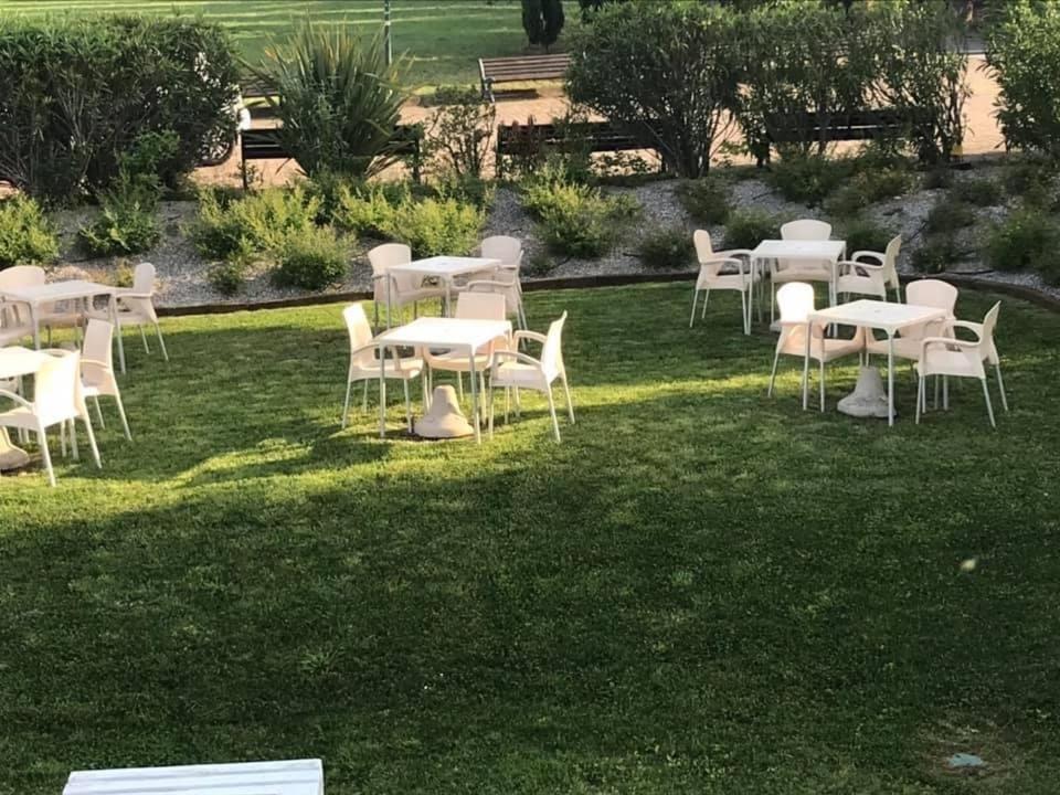 Appartamento Casa Vacanze Spiaggia D'Oro Desenzano del Garda Bagian luar foto