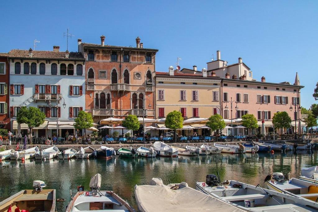 Appartamento Casa Vacanze Spiaggia D'Oro Desenzano del Garda Bagian luar foto