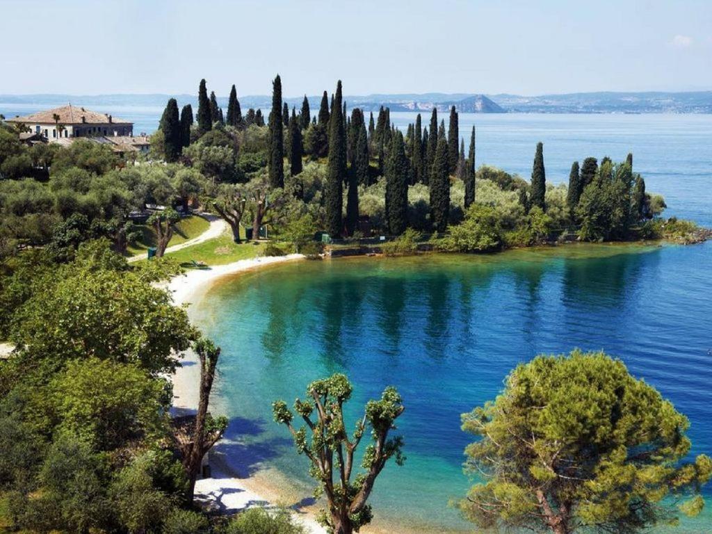 Appartamento Casa Vacanze Spiaggia D'Oro Desenzano del Garda Bagian luar foto
