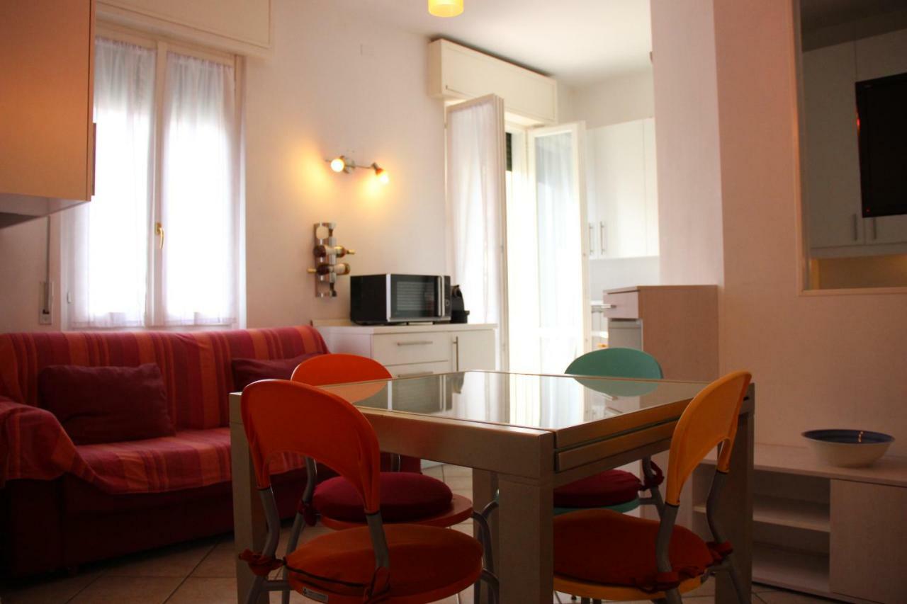 Appartamento Casa Vacanze Spiaggia D'Oro Desenzano del Garda Bagian luar foto